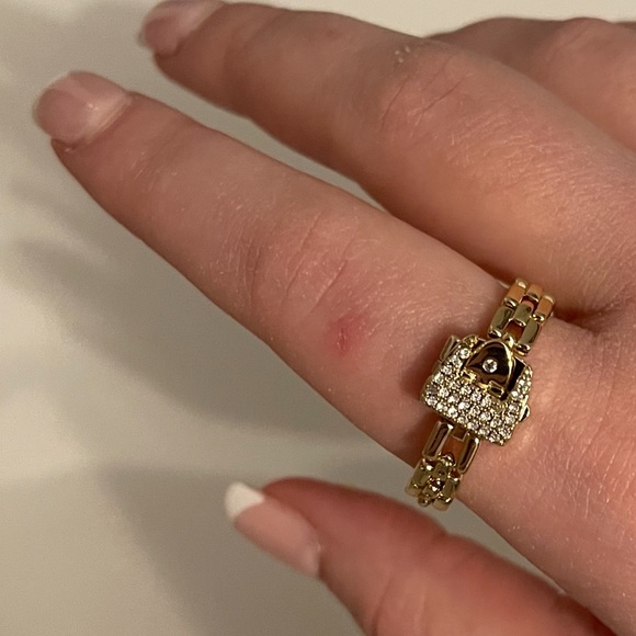 Unique ring - Picture 7 of 12